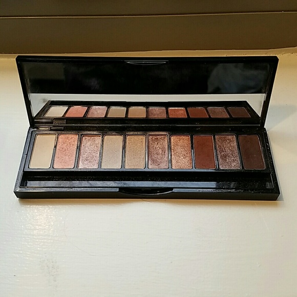 Yves St Laurent eyeshadow palette - 10 colors