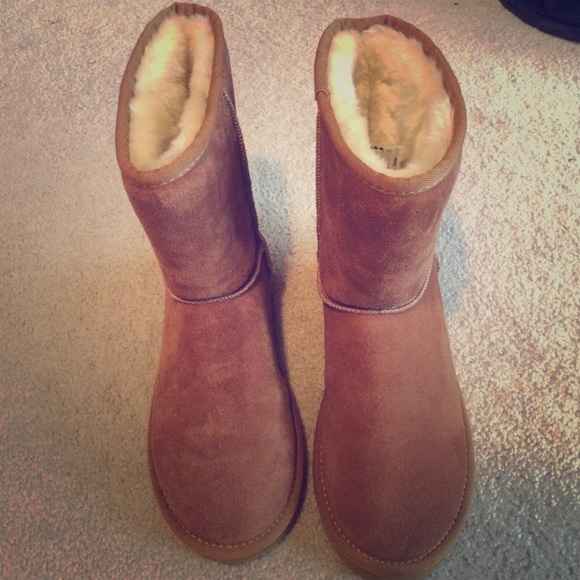 Camel colored Uggs