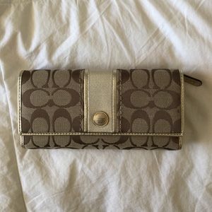 Coach wallet