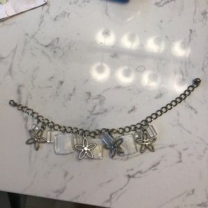 Glass dangle bracelet