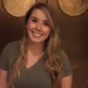 Meet your Posher, Alixe