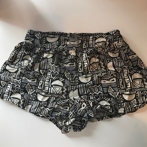 Tribal Pattern Flowy Shorts