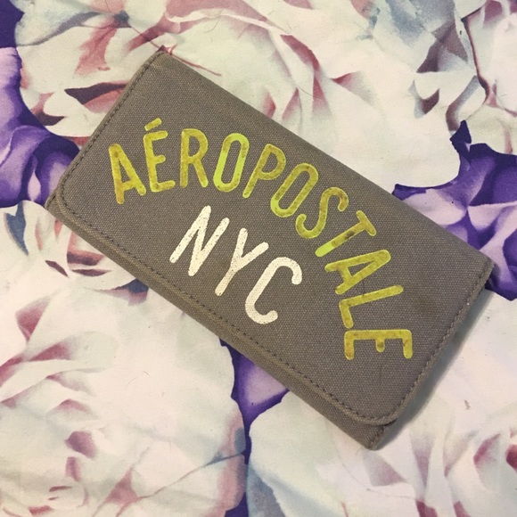 Aeropostale Wallet