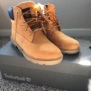 👌🏼 Timberland 6" Classic Tan Boots 👌🏼
