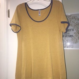 LuLaRoe classic Tee