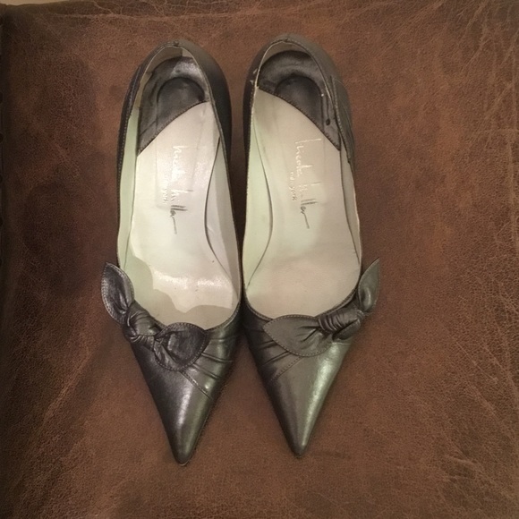 shoes - Picture 1 of 3