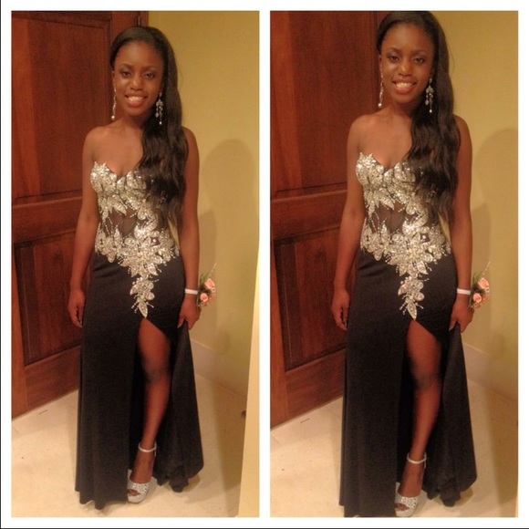 Elegant black prom dress