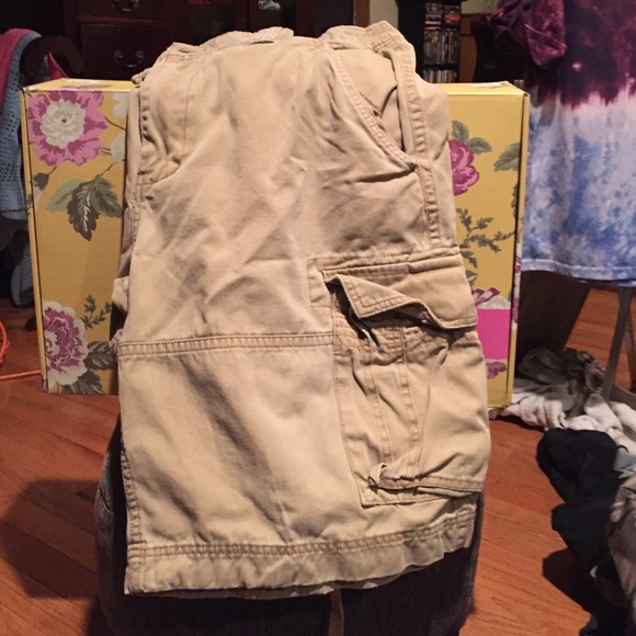 Great pair of khaki shorts, cheap!