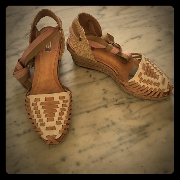 Schutz ankle-wrap woven leather wedge