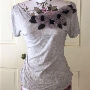 Grey shirt with floral neck design