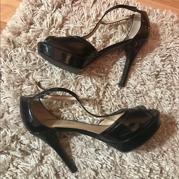 Marc Fisher t-strap heel