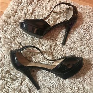 Marc Fisher t-strap heel