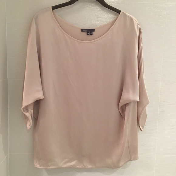 Vince silk top in champagne