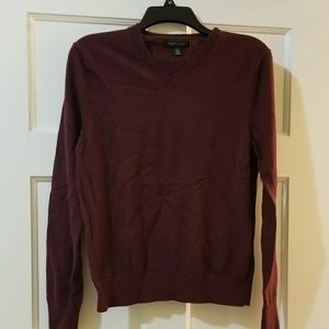 Men's Banana Republic long sleeve v-neck sweater