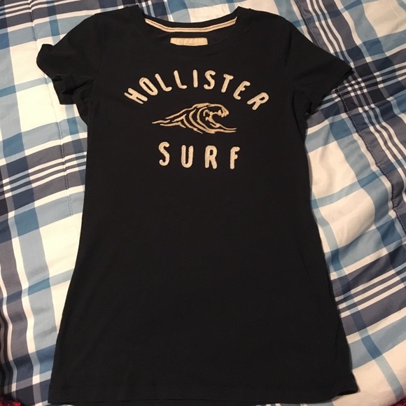 Hollister tshirt