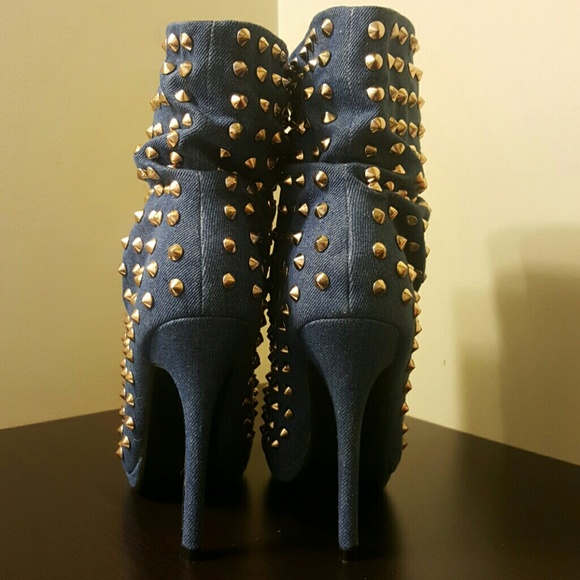 NIB Liliana denim studded booties  size 10 - Picture 4 of 4