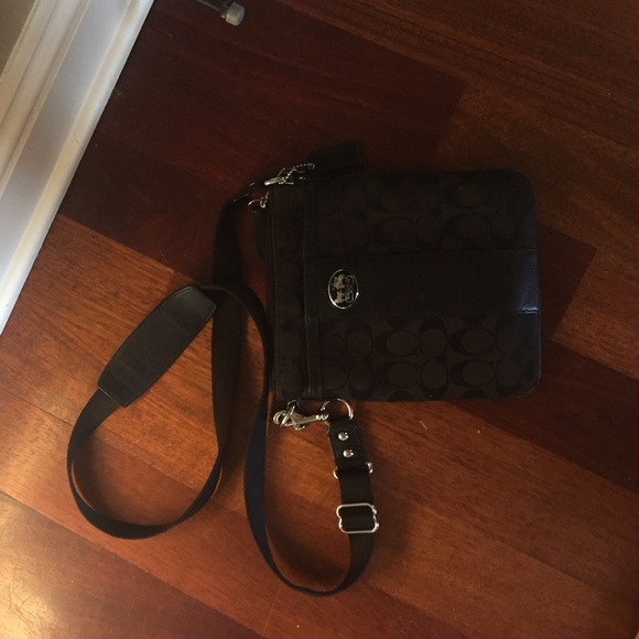 Coach saddle purse - Picture 2 of 4