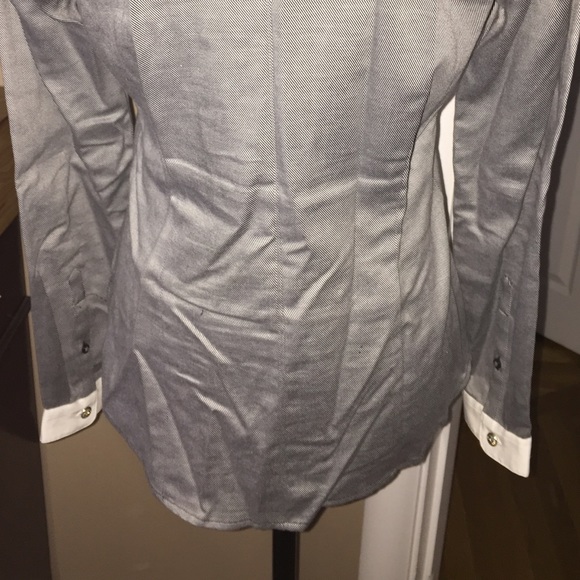 Express Essential Shirt - Picture 2 of 4