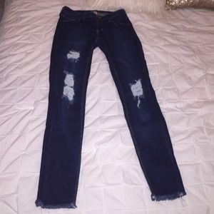 Ripped cropped fringe bottom jean