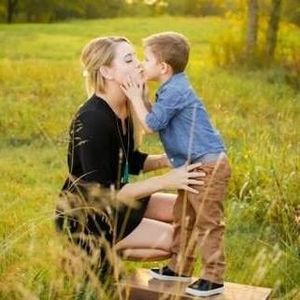 Meet your Posher, Kayla