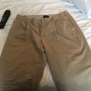 Dockers khaki pant
