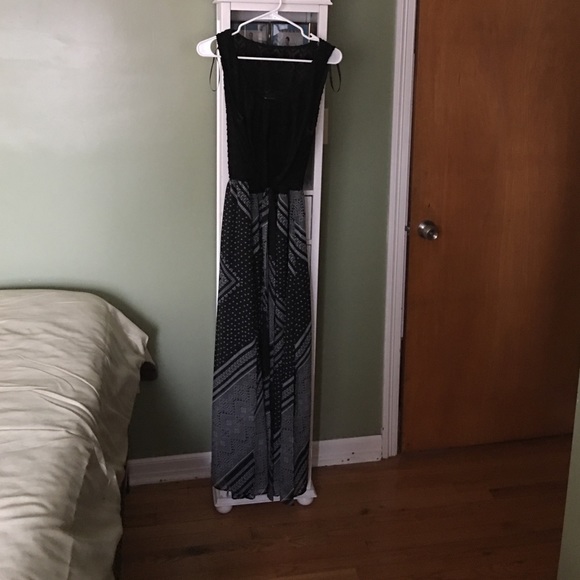 Beautiful black and white dress