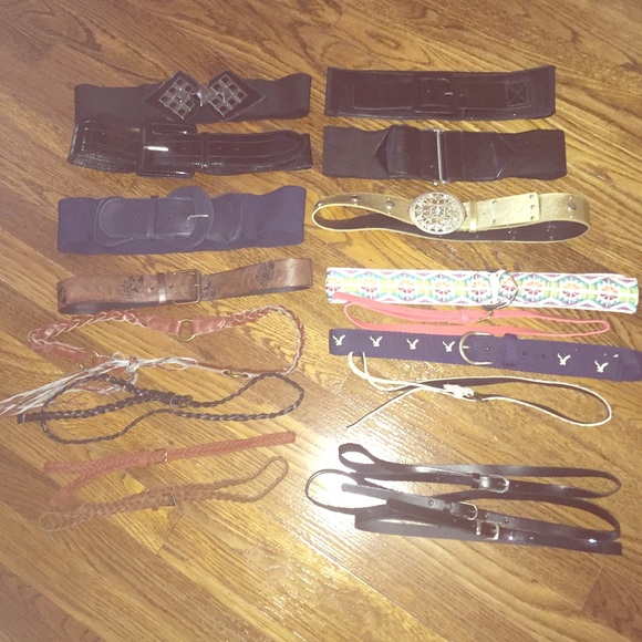 LOT OF 18 BELTS