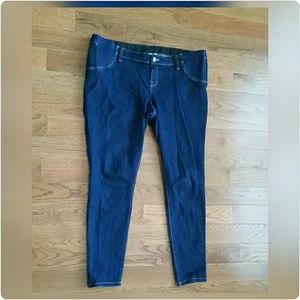 Maternity Jeggings/stretchy jeans