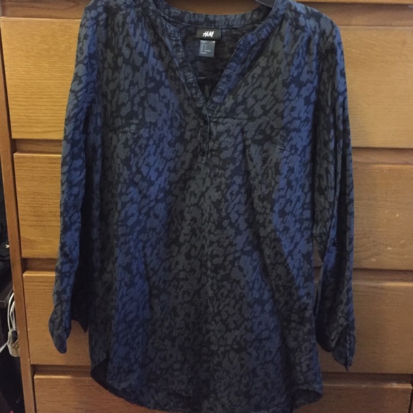 Black/grey blouse