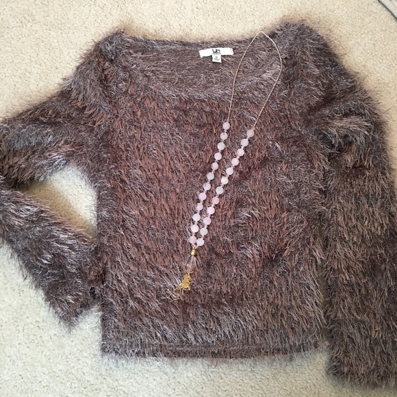 Sweater - Picture 2 of 3