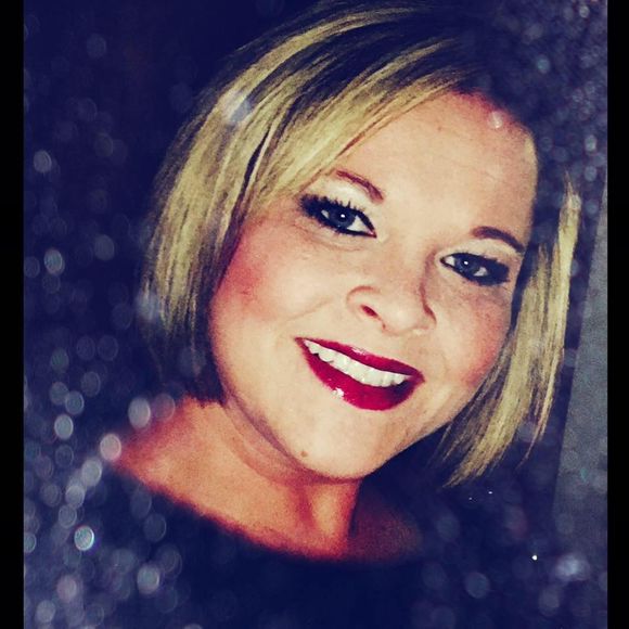 Meet your Posher, Kendra