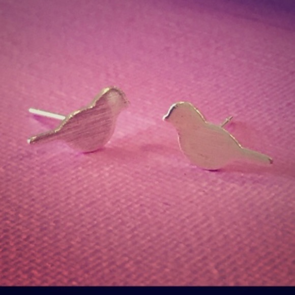 Brand New Sterling Silver (925) Bird Studs - Picture 6 of 6