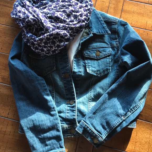 GapKids Size M.