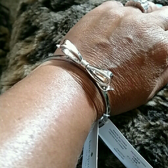kate spade Jewelry - ♠ 🎉1 Left! NWT Kate Spade Silver Bow Bangle🎉 ♠
