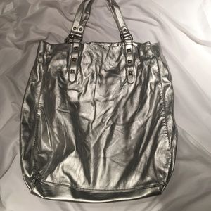 Silver tote