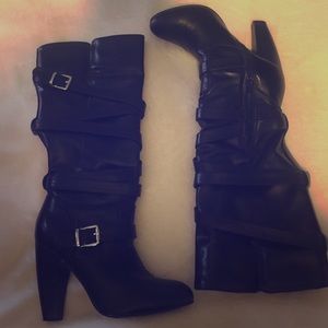 Shi Black heeled boots size 8