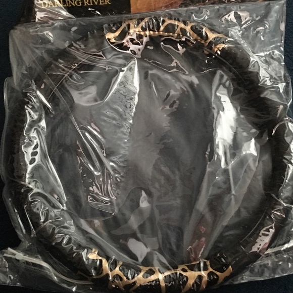 Black & Gold Leopard Print Steering Wheel Cover - Picture 1 of 2