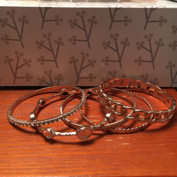 Gold bangles - Picture 2 of 2