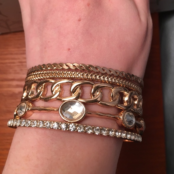 Jewelry - Gold bangles