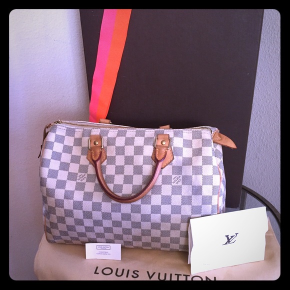 Louis Vuitton Handbags - Speedy 30!