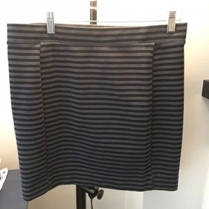 Madewell navy/gray striped skirt - size L