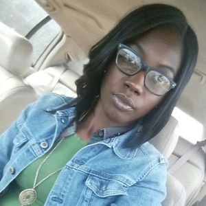 Meet your Posher, Tiff