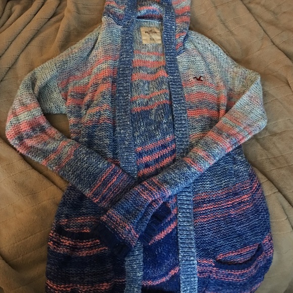 XS/S Blue and Pink Hollister Sweater
