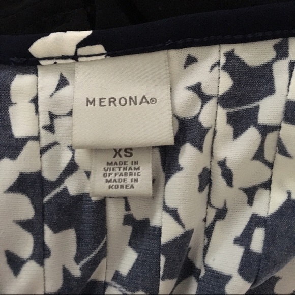 Navy dress with white floral print - Picture 4 of 4