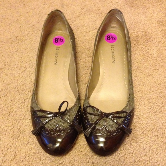 Liz Claiborne flats with bow