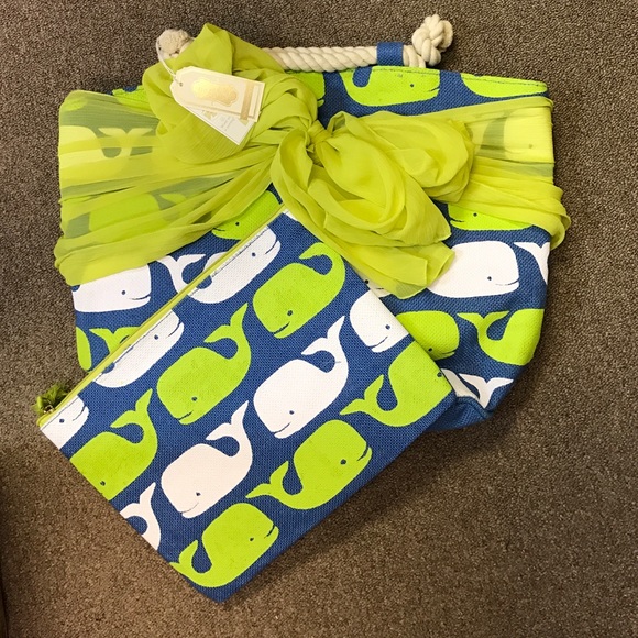 Whale Tote w/ Wet Bag Blue/Green - Picture 2 of 2