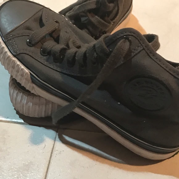 Pf fliers - Picture 2 of 4