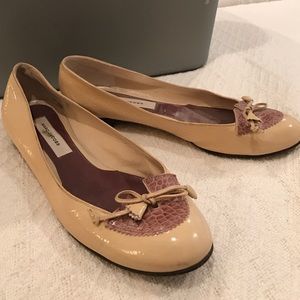 Marc Jacobs- Cream and Eggplant Flats