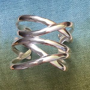*Stella and Dot* Silver criss cross cuff