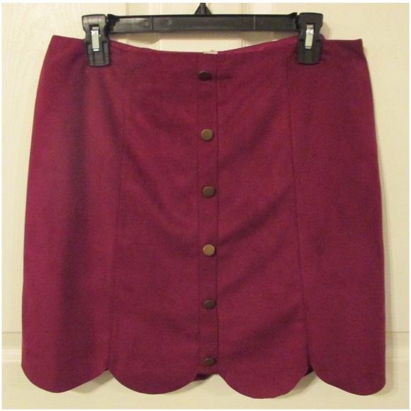 LC Lauren Conrad Wine Plum Faux Suede Skirt NWT - Picture 3 of 4